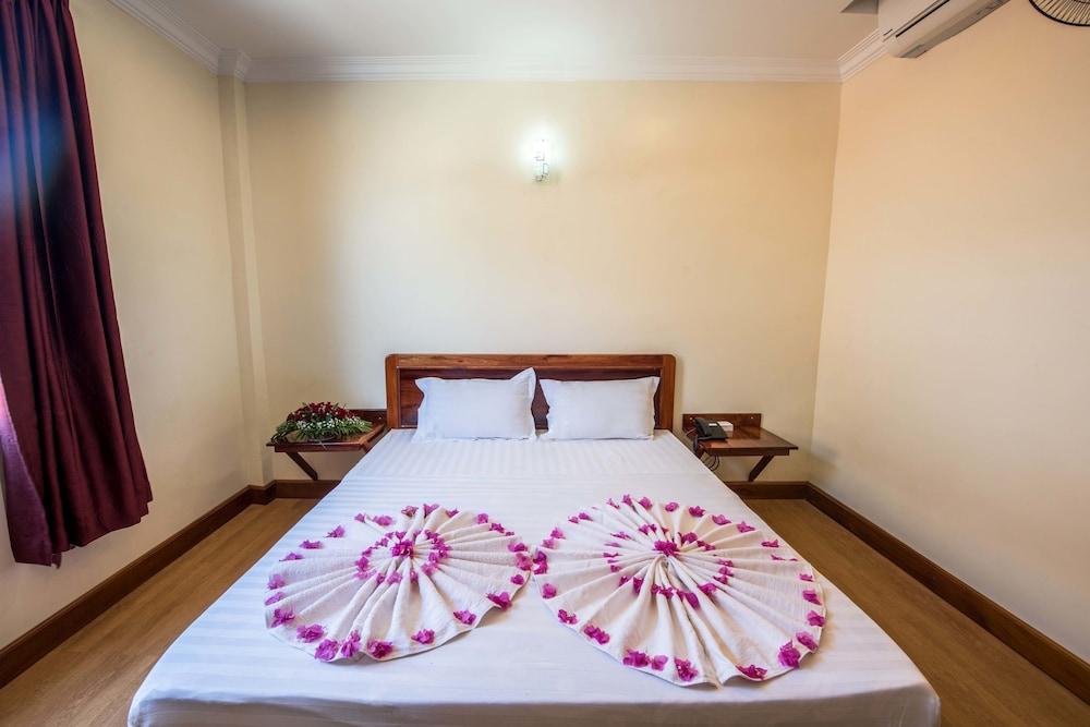 Seng Hout Hotel Баттамбанг Екстер'єр фото
