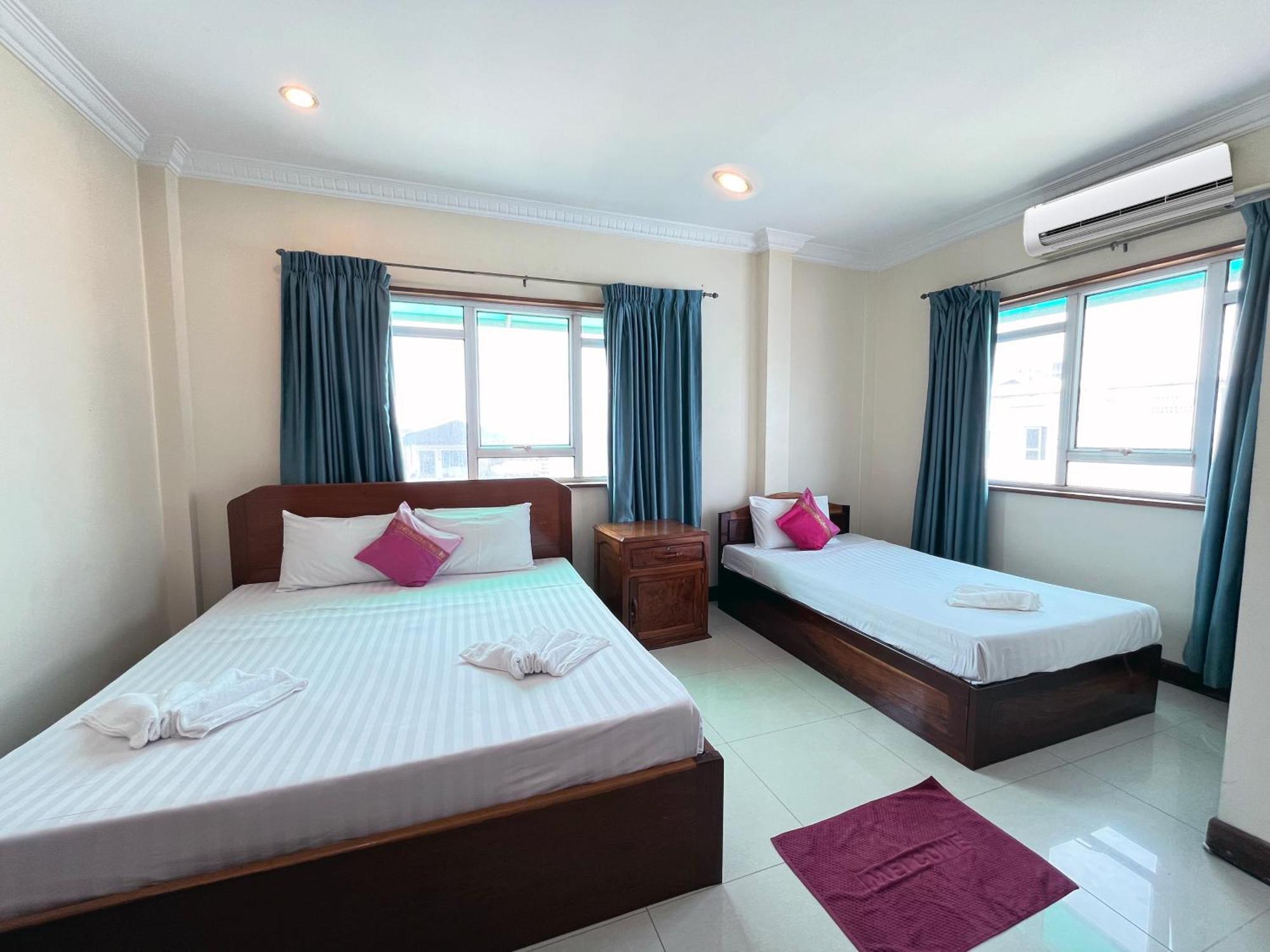 Seng Hout Hotel Баттамбанг Екстер'єр фото