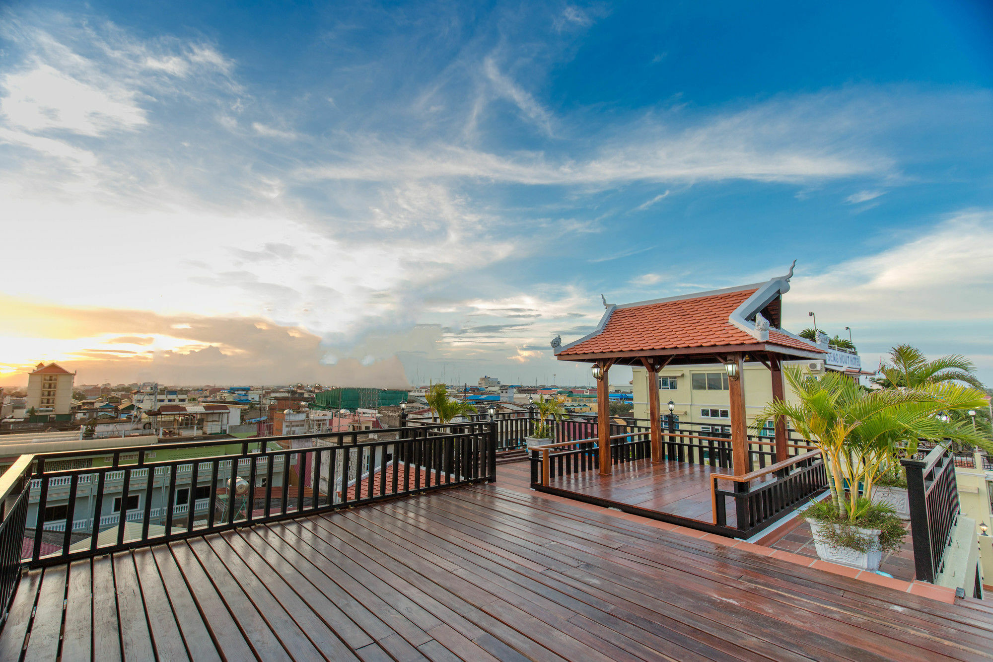 Seng Hout Hotel Баттамбанг Екстер'єр фото
