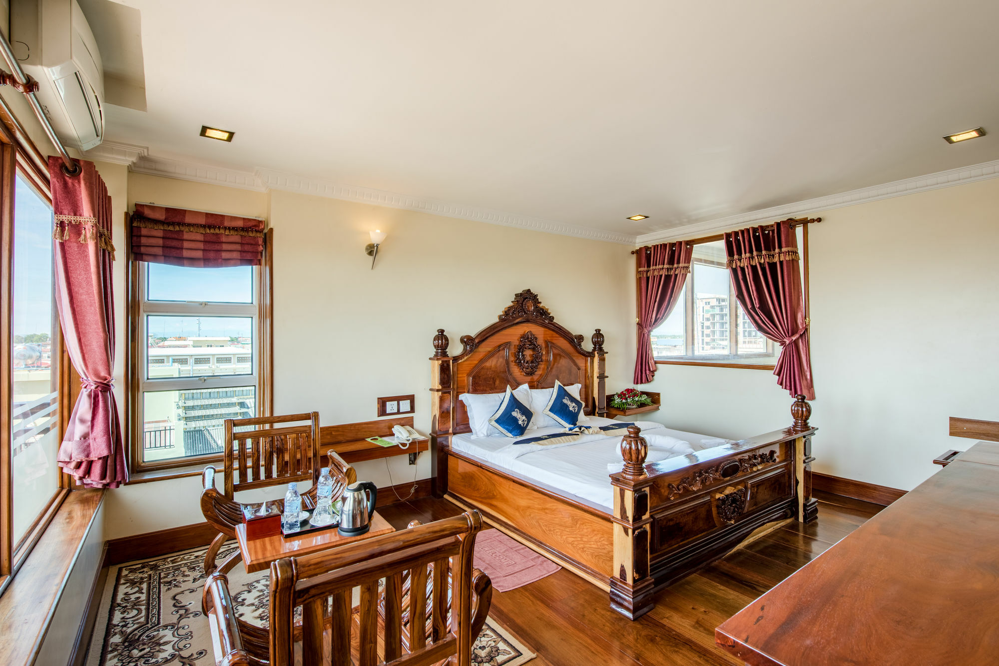 Seng Hout Hotel Баттамбанг Екстер'єр фото